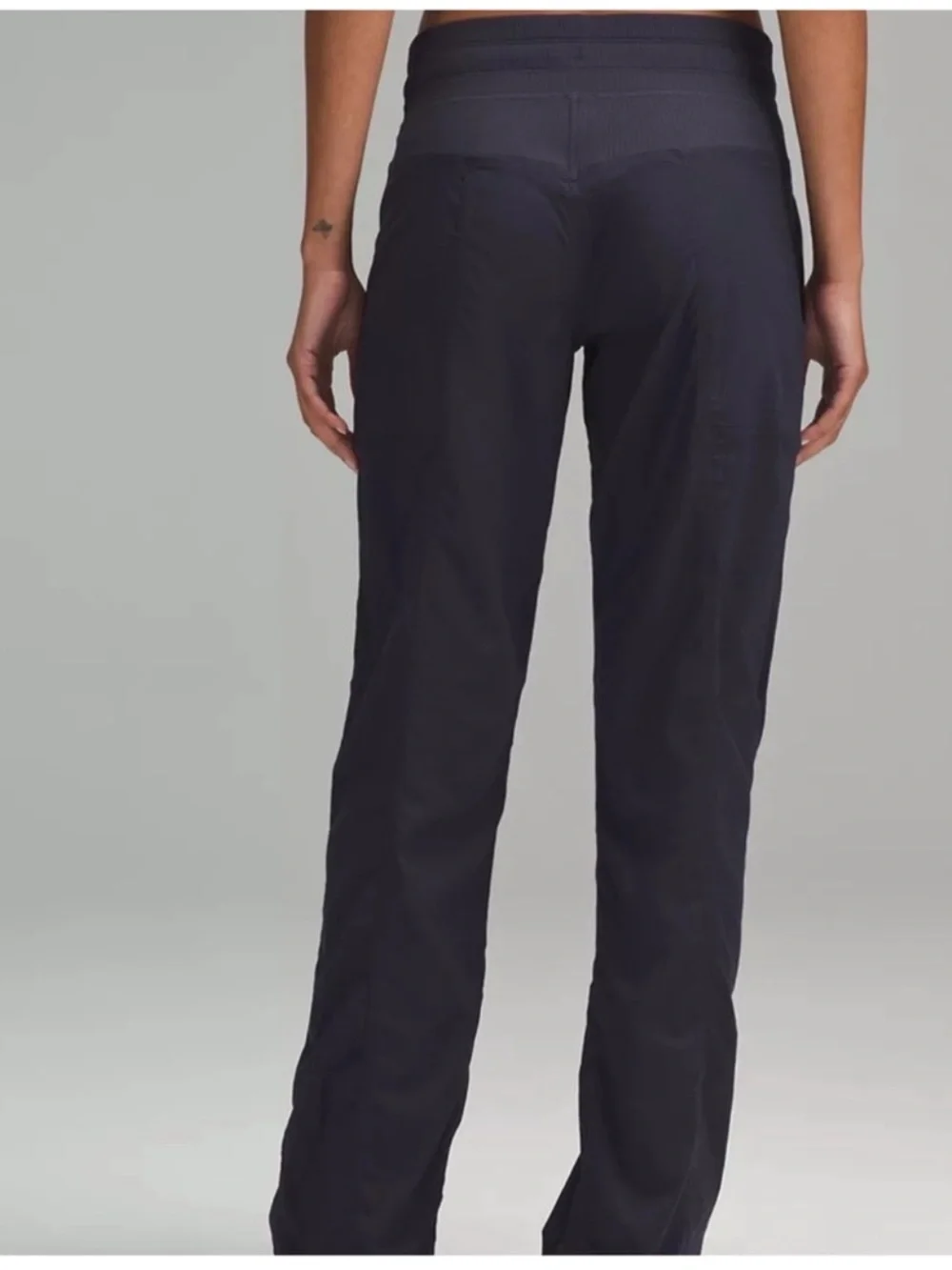 LULULEMON DANCE STUDIO BLACK PANTS SIZE 2